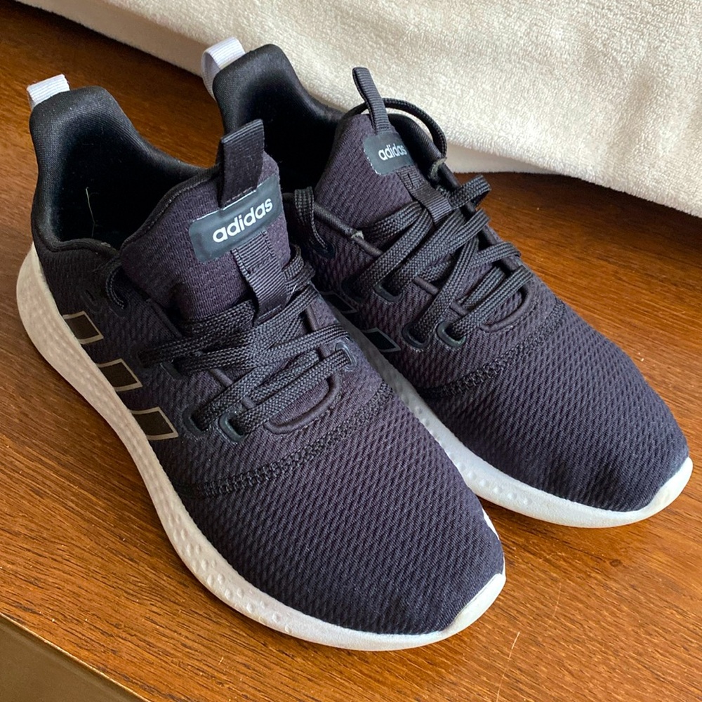 Womens Adidas sneakers